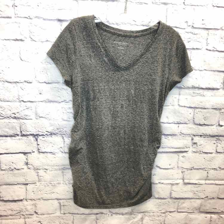 Liz Lange Gray Size M Maternity Short Slv Top