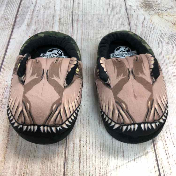 Jurassic World Size 9/10 Slippers