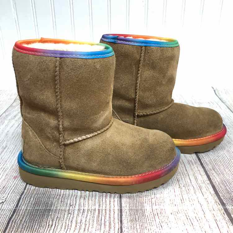 Ugg Classic Short II Rainbow Size 11 Girls Boots