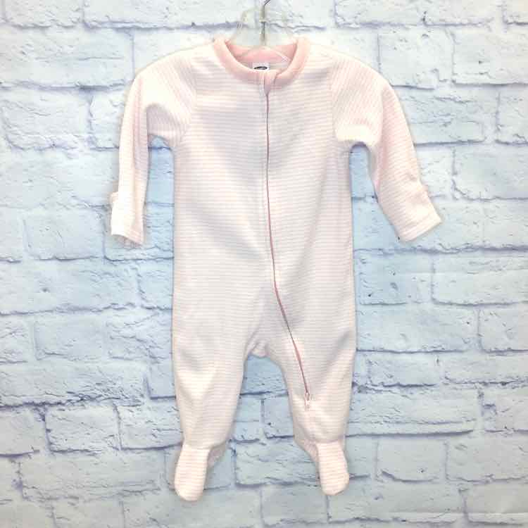 Old Navy Pink Size 6-9 Months Fleece Girls Sleeper