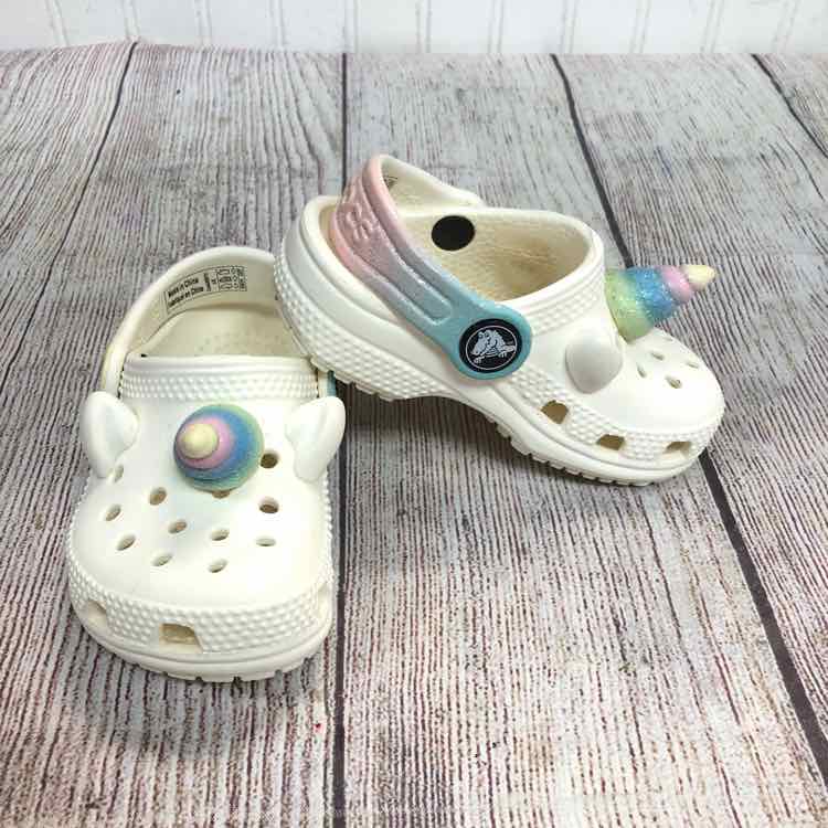 Crocs White Size 5 Unicorn