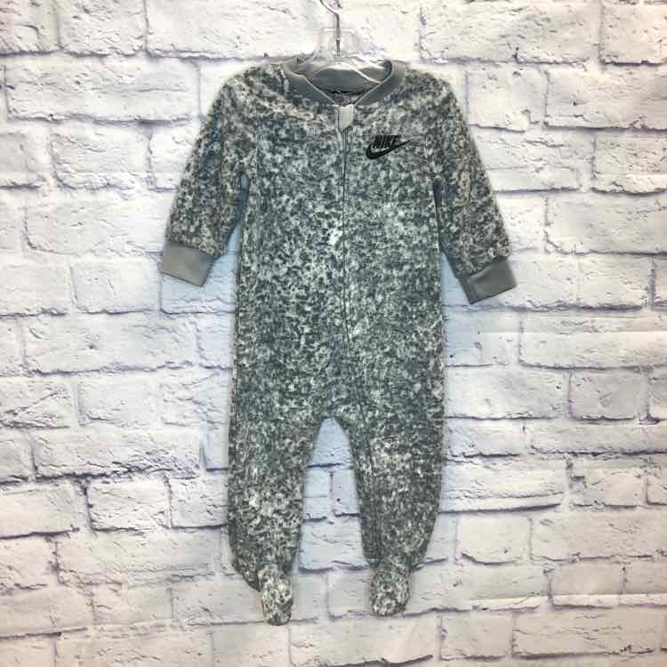 Nike Gray Size 9 Months Boys Romper