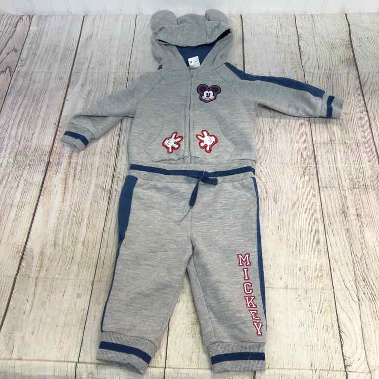 Disney Gray Size 6 Months Boys 2 Piece Outfit