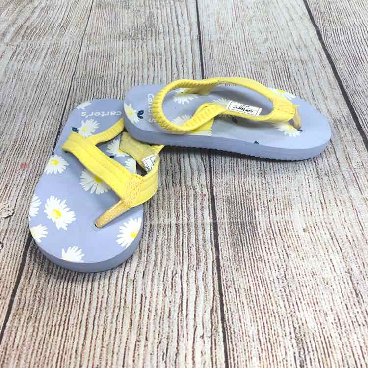 Carters Yellow Size 5 Girls Flip Flops