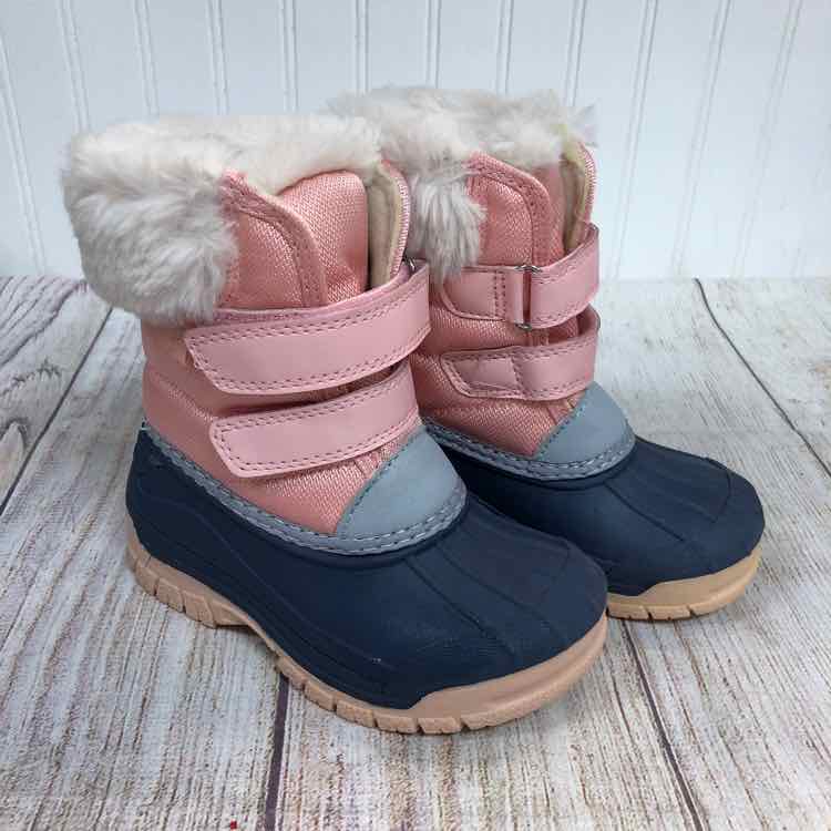 Oshkosh Pink Size 7 Girls Snow Boots