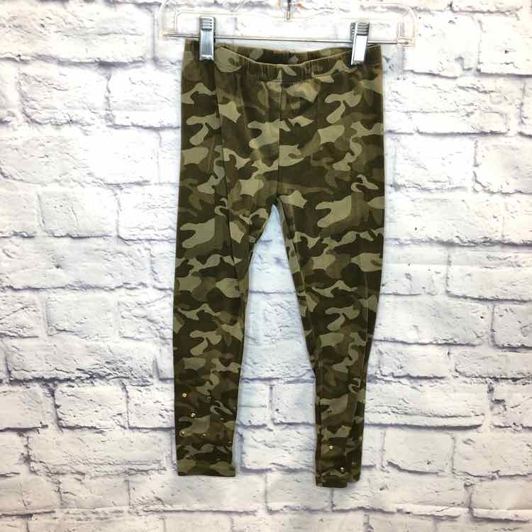 Childrens Place Camo Size 5 Girls Leggings