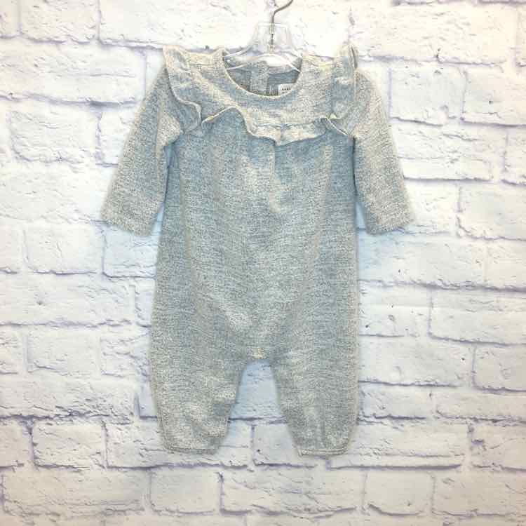 Gap Gray Size 3-6 Months Girls Romper