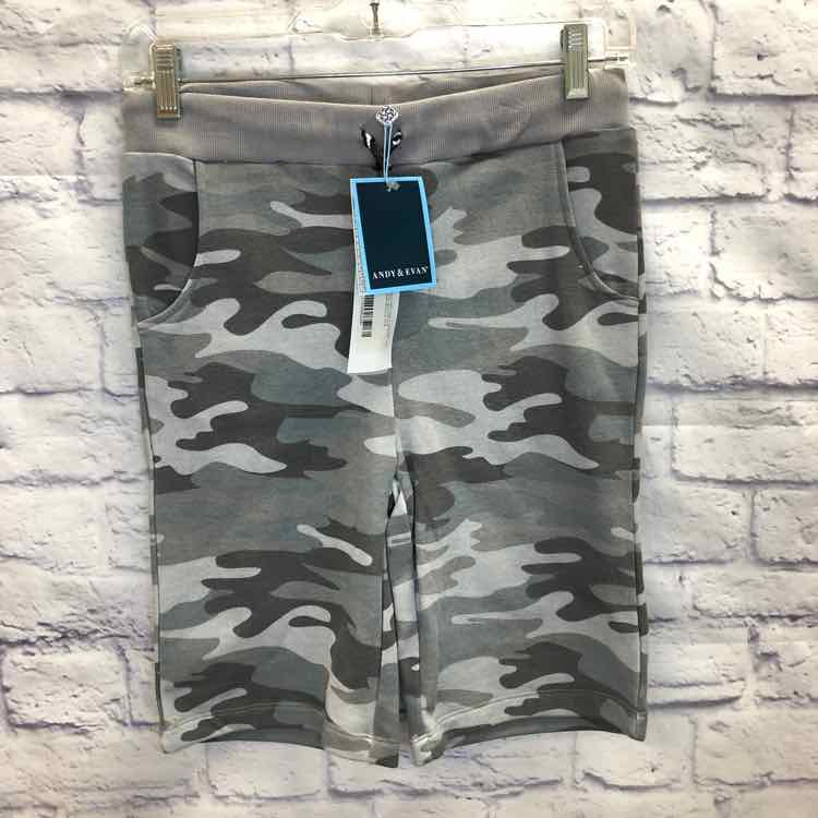 Andy & Evan Camo Size 14 Boys Shorts