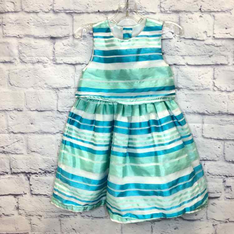 Crazy 8 Stripe Size 2T Girls Dress