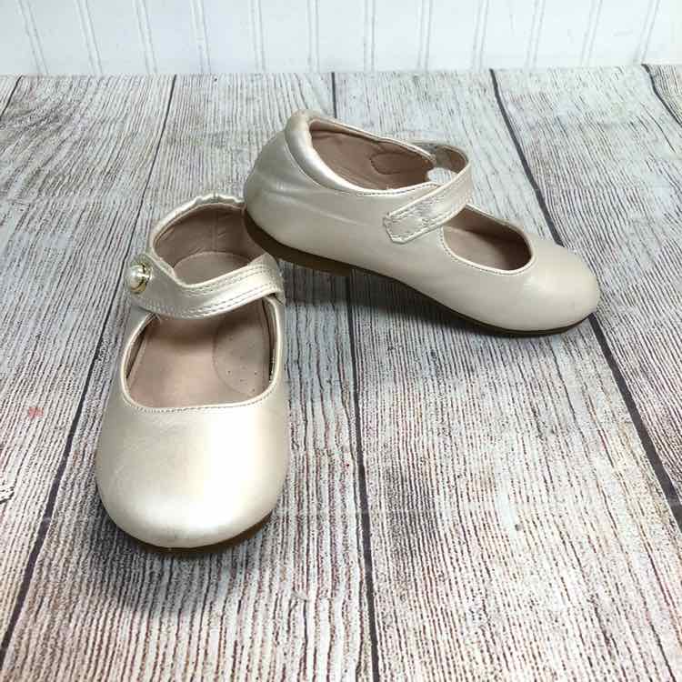 Blush Size 8 Girls Dress Shoes