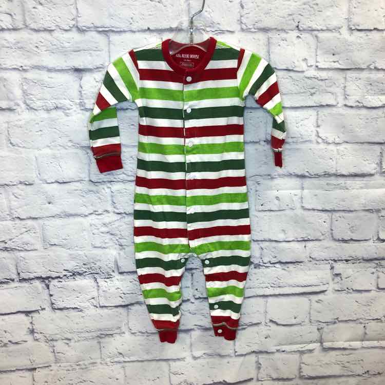 Little Blue House Red & Green Size 18-24 months Boys Sleeper